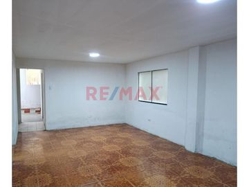 1191669 - Casa De 160M Al Lado De Parque A 6 Cdras De Panamericana Norte