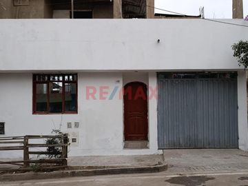 1191669 - Casa De 160M Al Lado De Parque A 6 Cdras De Panamericana Norte