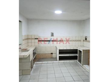 1191669 - Casa De 160M Al Lado De Parque A 6 Cdras De Panamericana Norte