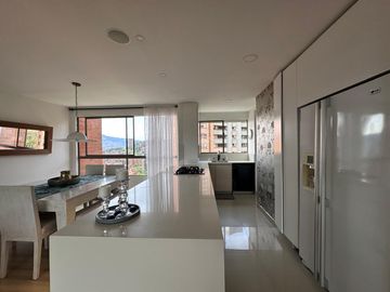 Apartamento  en Venta en el Tesoro, Poblado Medellín Antioquia