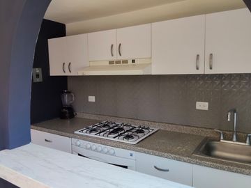 DEPARTAMENTO AMUEBLADO EN RENTA EN XILOTZINGO | 2 RECÁMARAS | A 10 MINUTOS CAMINANDO DE CU | $8,250