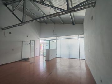 Renta de Locales en Plaza Solé, Zavaleta