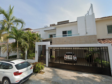Casa en venta en Rio Cutzmala, Fluvial Vallarta, Puerto Vallarta, Jalisco