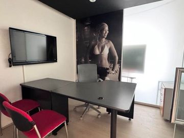 CASA VENTA RENTA LADRON DE GUEVARA PARA OFICINAS
