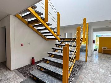 CASA VENTA RENTA LADRON DE GUEVARA PARA OFICINAS