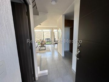 Casa en Venta | 3 Recámaras | Seguridad 24/7 | Amenidades Familiares / DG