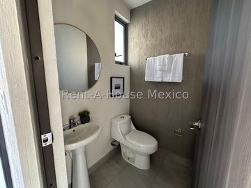Casa en Venta | 3 Recámaras | Seguridad 24/7 | Amenidades Familiares / DG