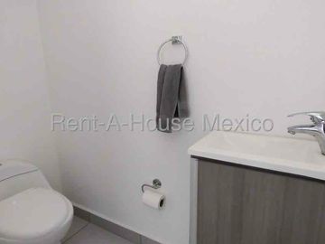 CASA EN RENTA EN ZAKIA