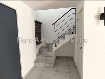 CASA EN RENTA EN ZAKIA