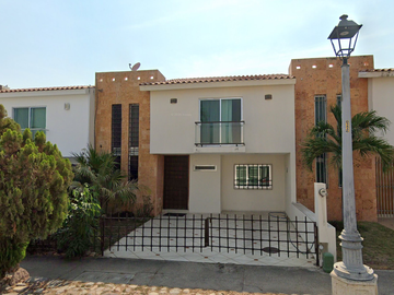 Casa en venta en Lago Titicaca, Fluvial Vallarta, Puerto Vallarta, Jalisco
