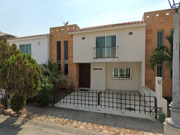 Casa en venta en Lago Titicaca, Fluvial Vallarta, Puerto Vallarta, Jalisco