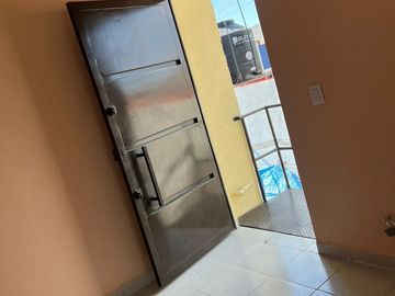 Local Comercial en Renta en Av. Revolucion, Queretaro