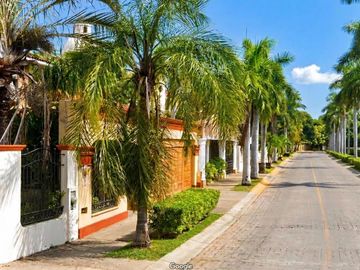Casa en venta en C. Pelícanos, Marina Vallarta, Puerto Vallarta, Jalisco