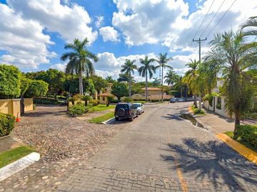 Casa en venta en C. Pelícanos, Marina Vallarta, Puerto Vallarta, Jalisco