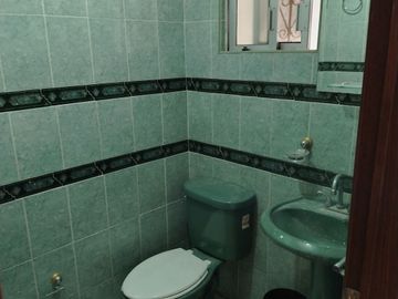 Casa en renta Remodelada recien Pintada Paseo de los Pericos 234, San Isidro, León, Gto