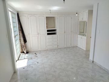 Casa en renta Remodelada recien Pintada Paseo de los Pericos 234, San Isidro, León, Gto