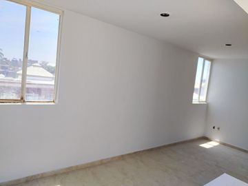 Casa en renta Remodelada recien Pintada Paseo de los Pericos 234, San Isidro, León, Gto