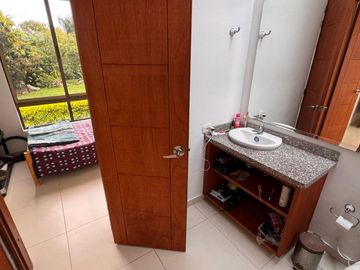 CASA CAMPESTRE CON PISCINA EN LA MESA, LISTA PRA GGENERAR INGRESOS POR AIRBNB