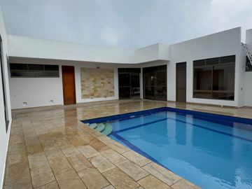 CASA CAMPESTRE CON PISCINA EN LA MESA, LISTA PRA GGENERAR INGRESOS POR AIRBNB