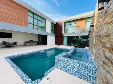 Quinta en venta Portal del Norte