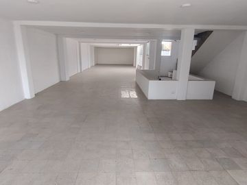 LOCAL COMERCIAL EN ARRIENDO SECTOR ARANJUEZ