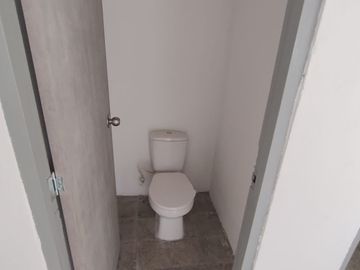 LOCAL COMERCIAL EN ARRIENDO SECTOR ARANJUEZ