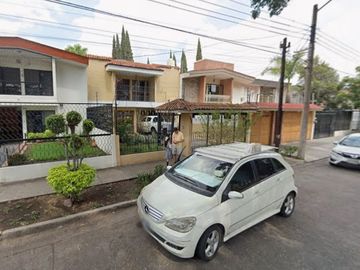 VENTA DE CASA EN BOSQUES DE LA VICTORIA, GUADALAJARA