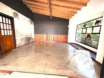 Casa Comercial  en Arriendo en Castropol, Poblado Medellin Antioquia