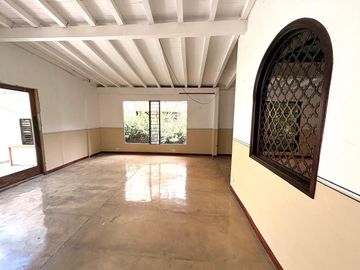 Casa Comercial  en Arriendo en Castropol, Poblado Medellin Antioquia