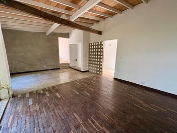 Casa Comercial  en Arriendo en Castropol, Poblado Medellin Antioquia