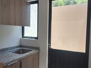 CASA EN RENTA  DENTRO DE HACIENDA EN MORILLOTLA