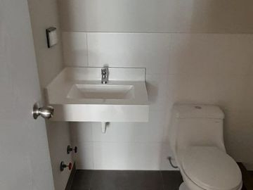 Alquiler de Departamento con Cochera y Deposito