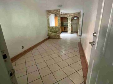 RENTO. CASA. PARA. GIRO. COMERCIAL.EN. GUADALAJARA.  JALISCO.