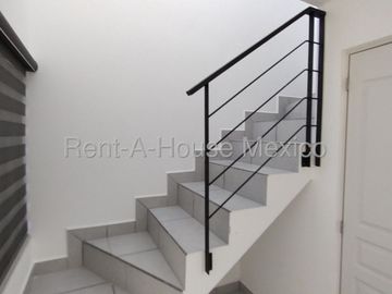 Casa de tres recámaras en renta en Zakia, Querétaro