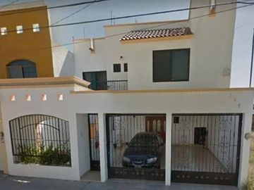 Venta de Casa en República de Cuba 137, Aguascalientes, Ags. Colonia Montebello