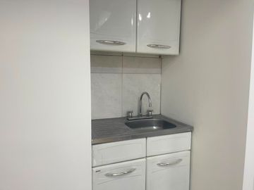 Local en Arriendo en Barrio Colombia, Poblado Medellín Antioquia