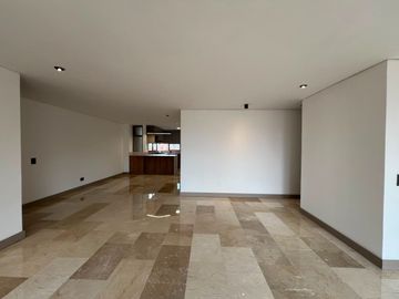Apartamento en Arriendo en Parra, Poblado Medellín Antioquia