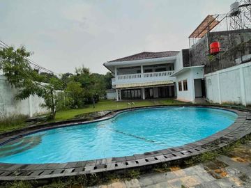 RUMAH MEWAH LUAS & TENANG BEBAS BANJIR KEMANG JAKSEL