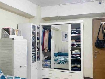 Dijual Apartemen Green Park View Furnished Murah Sekali
