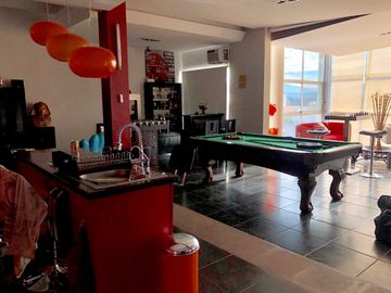 VENTA DE CASA CON ALBERCA VIVE EN LAS ALTURAS DE REAL DE JURIQUILLA