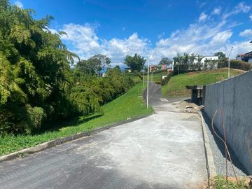 🏡 ¡Lote en venta en Condominio Campestre – Sector El Lembo, Santa Rosa de Cabal! 🌿