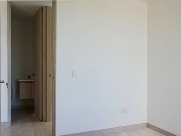 Extraordinario apartamento en Amaru con 3 alcobas y vista a las montañas . Maraya. Av 30 de Agosto. Pereira - Colombia.