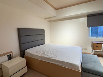 SOUTH OF MARKET 2 Bedroom Unit For Rent, BGC Taguig CIty