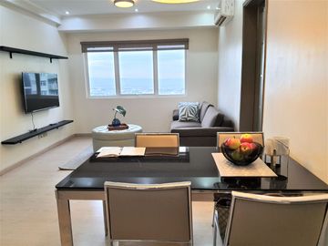 SOUTH OF MARKET 2 Bedroom Unit For Rent, BGC Taguig CIty