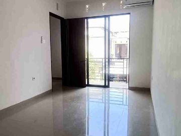 JUAL RUMAH SIAP HUNI JLN PADANG LUWIH DALUNG DEKAT GATOT SUBROTO BARAT
