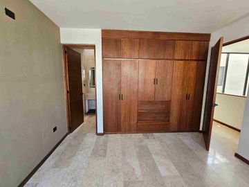HERMOSA  Casa en VENTA en San Angel V