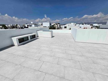 HERMOSA  Casa en VENTA en San Angel V
