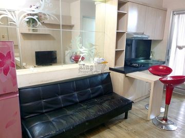 Best Deal! Green Bay Pluit 2BR Contemporary Minimalist City View, Lantai Rendah