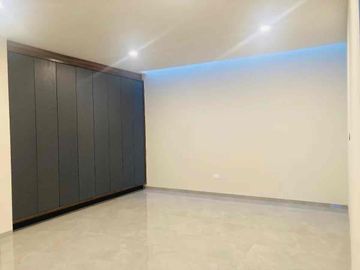 Cumbrea del lago lujosa residencia en renta 4 recámaras con baño cuarto de servicio 6 garages
