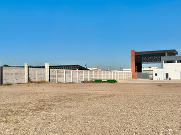 TERRENO EN RENTA 10,000M2
